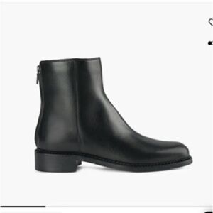 La CANADIENNE Black Ankle Boots like new worn 4 times